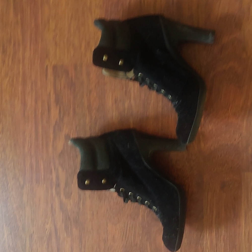 Booties - Picture 4 of 7